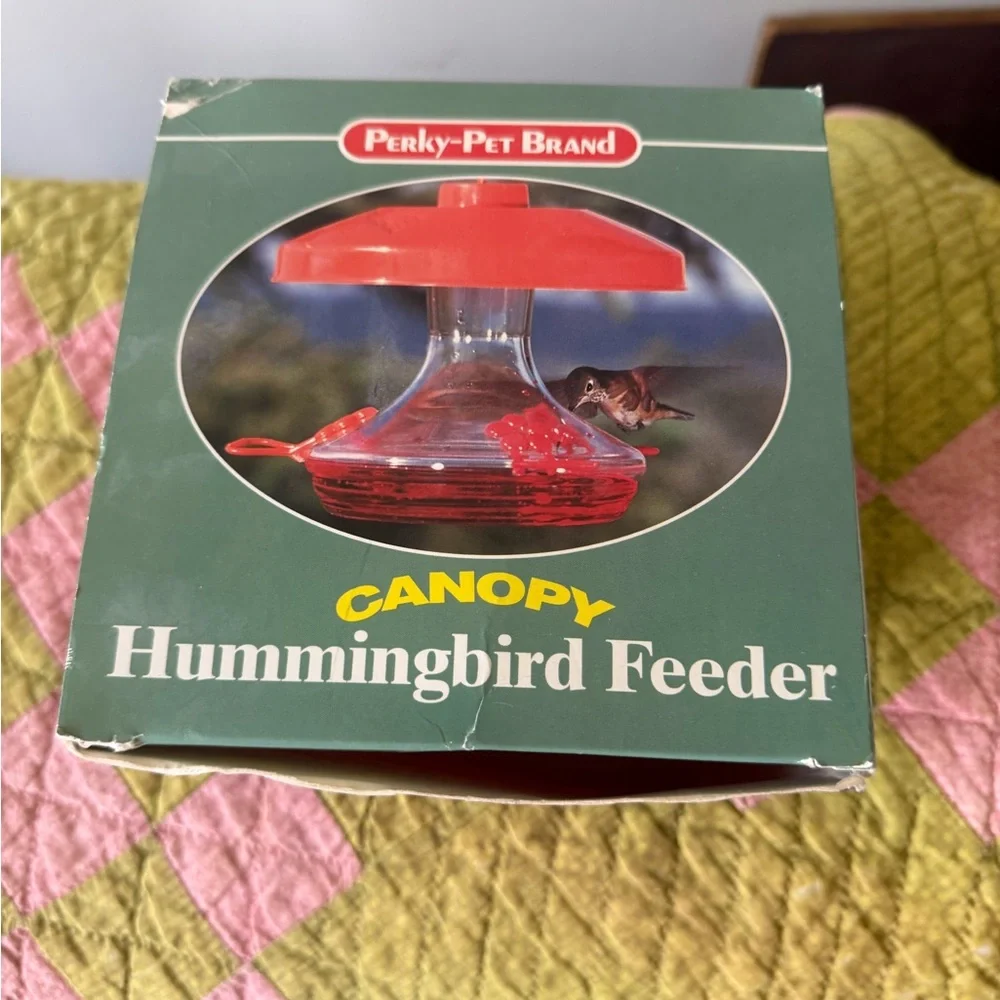 Red Hummingbird Feeder NIB